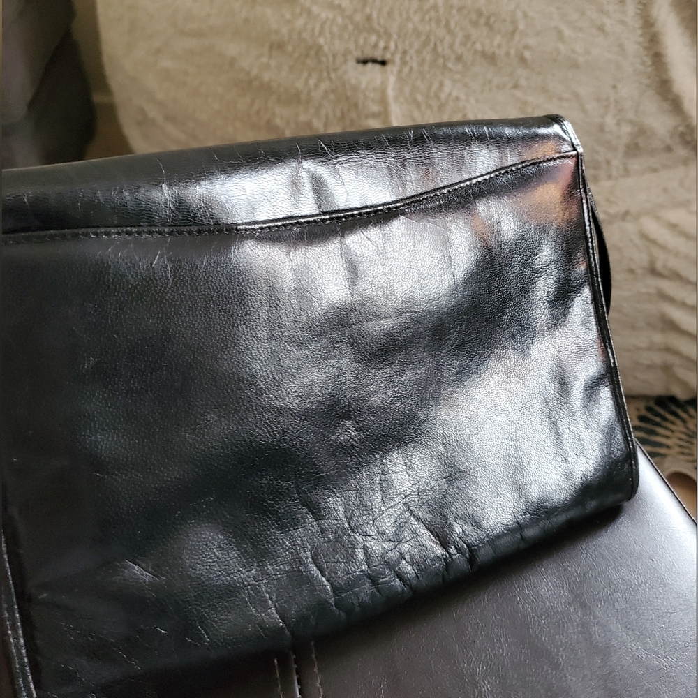 CASSIS Vintage black Purse. - Picture 11 of 11